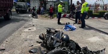 Diseruduk Truk Boks Oleng, Pelajar di Trenggalek Tewas. (foto/Bacaini)