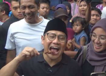 Cak Imin Kampanye di Jombang Bagi-bagi Sate Madura dan Es Godir: Dibriefing Cucu