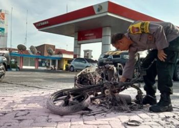 Bonceng 2 Anak, Motor Ibu Muda di Jombang Tiba-tiba Terbakar: Ada Apa dengan Honda Scoopy?