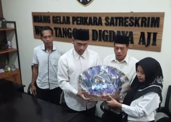 Menikah di Polres Trenggalek, Yoga Gagal Menikmati Malam Pengantin Baru