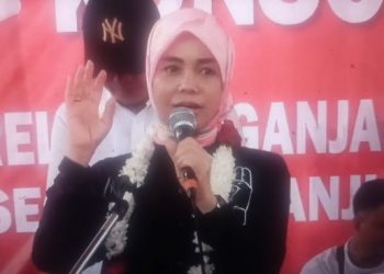 Siti Atikoh Tak Lelah Obok-obok Jawa Timur: Ini Bukan Tentang Ganjar