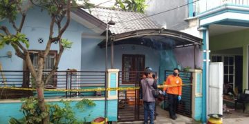 Sadis! Suami Paksa Istri Tenggak Cairan Pembersih Lantai Hingga Tewas. Tampak rumah yang menjadi TKP. (foto/Bacaini)