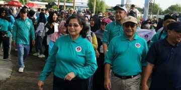 Ikut Jalan Sehat Hari Jadi RSUD Gambiran, Ini Harapan Pj Wali Kota Kediri