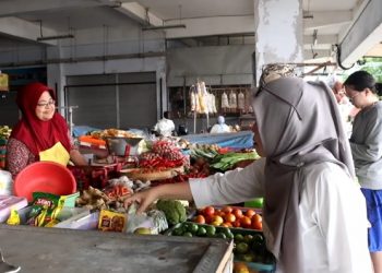 Harga Tomat di Pasar Kediri Tembus Rp20.000