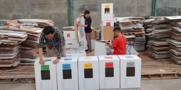 3.424 Kotak Suara Pemilu 2024 di Kota Kediri Ditarget Selesai 6 Hari, Bisa?. (foto/Bacaini)