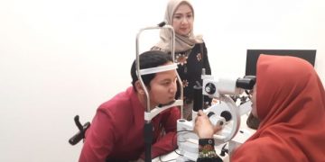 Berantas Kebutaan, Bupati Trenggalek Dukung 100 Operasi Katarak Gratis. Tampak Bupati Trenggalek Moch Nur Arifin. (foto/Bacaini)