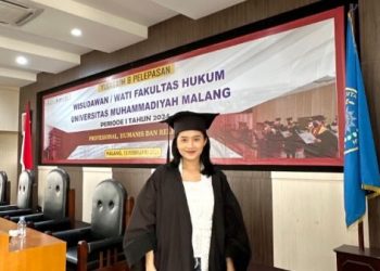 Curi Perhatian, Caca JKT48 Wisuda di UMM Malang