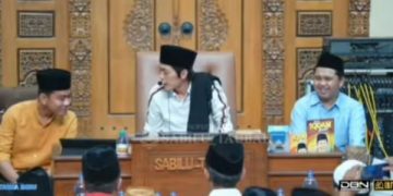 Gibran Datangi Markas Sabilu Taubah Blitar, Gus Iqdam: Semoga Kita Selalu Dekat Lahir Batin. (foto/ist)
