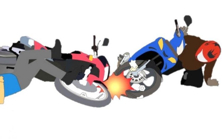 Ngeri! 2 Motor Bertumbukan Korban Terkapar Muntah Darah