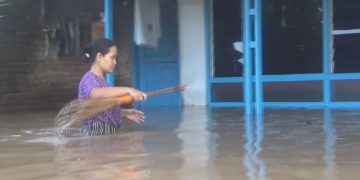 Jombang Banjir, Ratusan Rumah Warga Terendam Luapan Sungai. (foto/Bacaini)