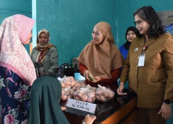 Cek Kesiapan OPM di Kelurahan Ngletih, PJ Wali Kota Kediri : Untuk Pastikan Warga Kebagian Semua Saat Belanja
