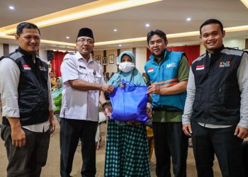 Jelang Idul Fitri, FOZ Kediri Raya dan Pemkot Kediri Berkolaborasi Salurkan Bingkisan Lebaran