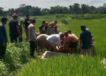 Blitar Gempar, Ayah dan Anak Ditemukan Tewas Keracunan di Lubang Diesel Air