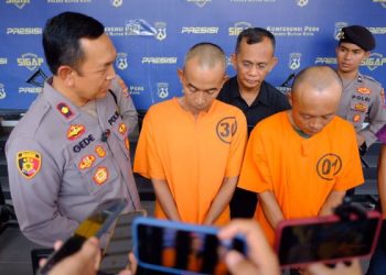 Curi Alat Musik Gereja, 2 Pria Paruh Baya Dijebloskan Penjara 1 Buronan