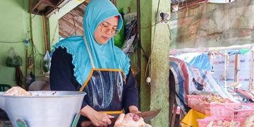 Jelang Ramadan Harga Daging Ayam Mulai Melambung. (foto/ist)