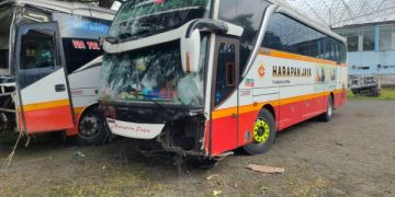 Awal Ramadan, 1 Nyawa Melayang Direnggut Bus Harapan Jaya. (foto/ist)