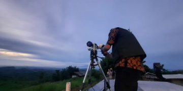 Hilal Tak Muncul di Langit Blitar dan Kediri. (foto/Bacaini)