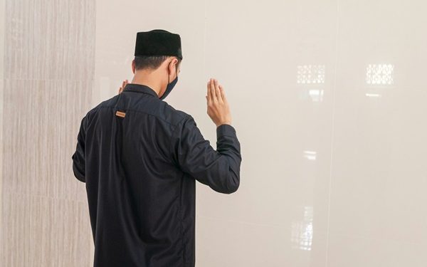 Ilustrasi sholat. Foto:unsplash