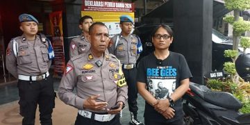 Viral Marah-marah Lantaran Ditegur Merokok, Pemotor di Malang Diperiksa Polisi. foto/Bacaini)