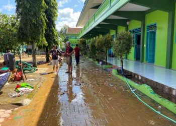 Banjir dan Longsor Terjang 8 Kecamatan Trenggalek