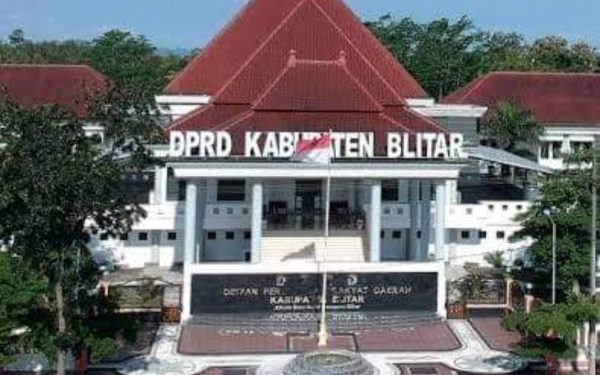 Anggota DPRD Blitar Dilaporkan Telantarkan Anak dan Istri, BK: Diproses! foto/ist)