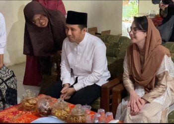 Emil Dardak Rayakan Lebaran Ketupat di Trenggalek, Arumi: Kangen Lodho Ayam