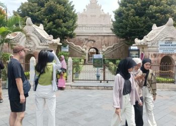 Melihat Keelokan Taman Sari, Tempat Bercengkrama dan Pertahanan Raja Jawa