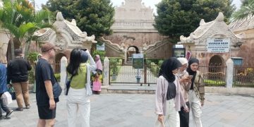 Melihat Keelokan Taman Sari, Tempat Bercengkrama dan Pertahanan Raja Jawa. (foto/Bacaini)