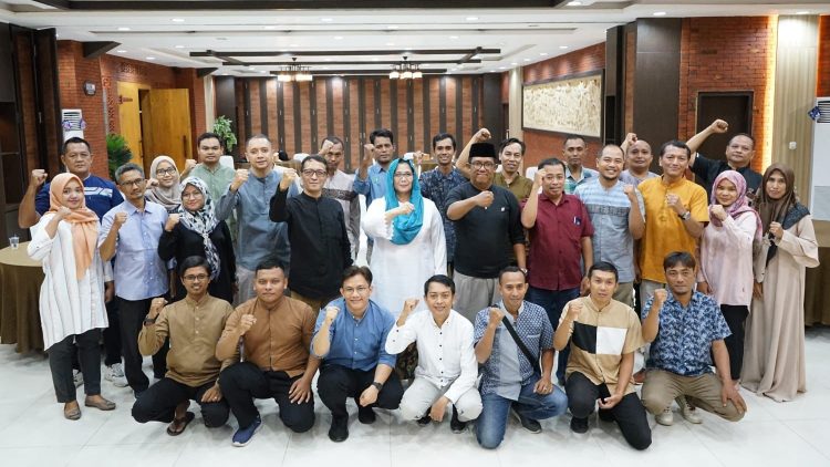 Harapkan Kinerja Meningkat Pesat, PJ Wali Kota Kediri Koordinasi dan Konsolidasi Dengan Jajaran Perumda Pasar Joyoboyo