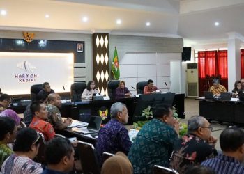 Pj Wali Kota Kediri Paparkan Berbagai Program Pemberdayaan Keluarga Kota Kediri Saat Penilaian iBangga Award 2024