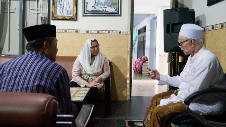 Sambut Idul Fitri 1445 H, PJ Wali Kota Kediri Silaturahmi Ke Kediaman Para Ulama