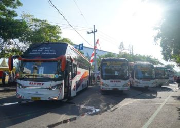 Bupati Trenggalek Lepas 7 Bus Arus Balik Gratis Tujuan Surabaya