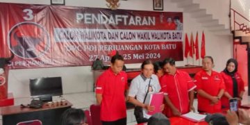 Krisdayanti Daftar Wali Kota Batu di Pilkada 2024, Relawan KD Siapkan Kemenangan . (foto/Bacaini)