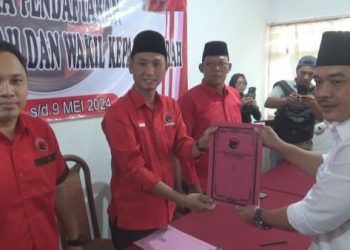 Daftar Bacabup di PDIP Jombang, Sumrambah Siap Melawan Mundjidah?