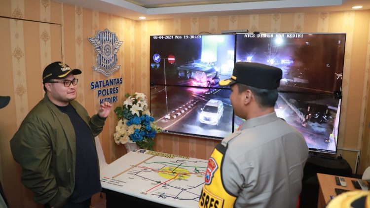 Pantau Arus Mudik, Mas Dhito Siapkan ATCS Untuk Urai Kemacetan
