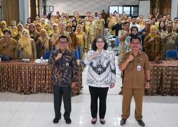 Tingkatkan Disiplin PNS dan Massifkan Gerakan Antikorupsi, Pj Wali Kota Kediri Zanariah Buka Sosialisasi Kepegawaian di Lingkungan Pemerintah Kota Kediri
