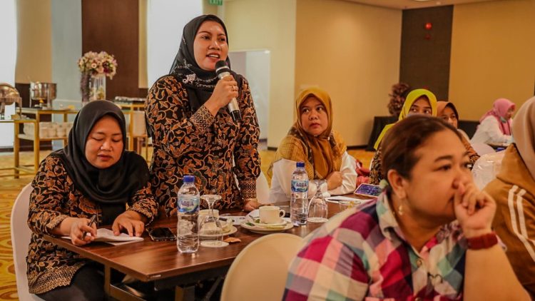 Bekali dan Dampingi Deteksi Dini Hipertensi Bagi Para Kader, Cara Pemkot Kediri Peringati Hari Hipertensi Dunia