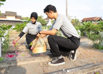 Tingkatkan Nasionalisme Lewat Tabur Bunga, Cara Pemkot Kediri Peringati HARKITNAS 2024