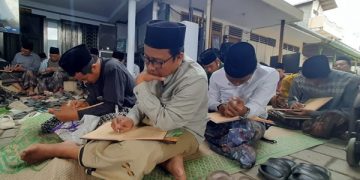 Ribuan Santri Hadiri Pembukaan Haflah 1 Abad Ponpes Ploso