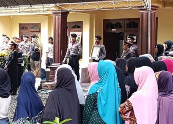 Sempat Sadar, Anggota Polisi Yang Dibakar Menghembuskan Nafas