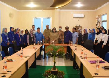 Buka Bimtek dan Workshop BUMD, Pj Wali Kota Kediri Zanariah Harapkan BUMD Terus Beri Layanan Terbaik