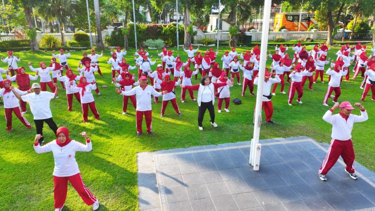 Pj Wali Kota Kediri Zanariah Senam Bersama Yayasan Jantung Indonesia, Dorong Masyarakat Lakukan Gaya Hidup Sehat
