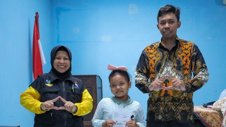Masuki Tahap 3, Dinas Sosial Salurkan Bansos ATENSI Yapi Kepada 42 Anak Yatim Piatu
