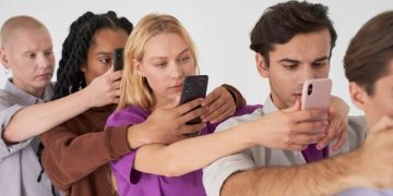 Bijak Bersosial Media, Belajar dari Kasus Viral Satpam Plaza Indonesia Pukul Anjing