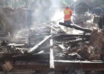 Nestapa Warga Nganjuk, Pulang Petik Bawang Rumah Ludes Terbakar