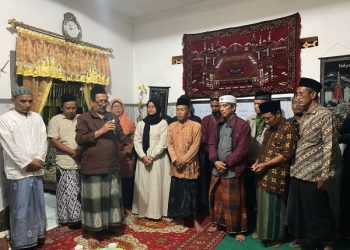 Laskar Santri Tandatangan Petisi Dukung Kiai Marzuki Maju Pilgub Jatim