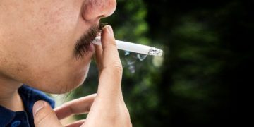 Benarkah Rokok Bisa Sebabkan Impoten? Ini Hubungan Antara Nikotin dan Libido. (Foto ilustrasi /vecteezy)