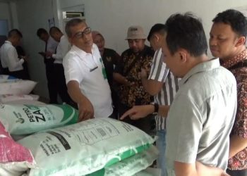 Petugas Gabungan Tiba-tiba Sidak Pupuk di Kota Kediri, Ada Apa?