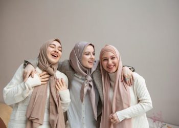 4 Tren Hijab yang Bikin Gadis Kediri Bak Wanita Turki
