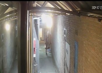 Video Pria Curi Celana Dalam Terekam Kamera CCTV